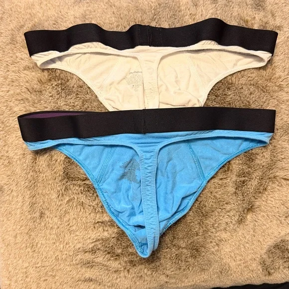 Set of Two MeUndies men’s thong - Picture 2 of 2